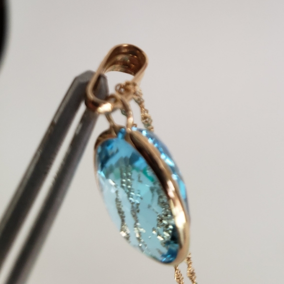 14K Gold 16CT Swiss Blue Topaz Solitaire Necklace - Picture 3 of 8